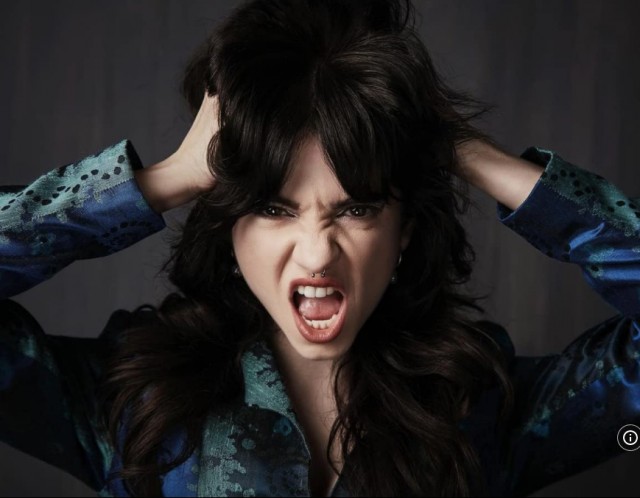 Lauren LaVera Fotoğrafı