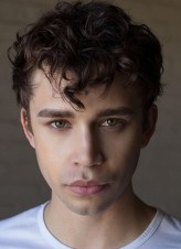 Jeremy McClain fotoğrafı