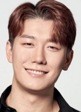 Shim Soo-Young fotoğrafı