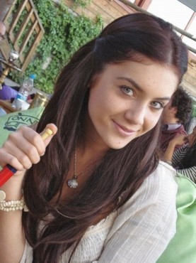 Fulya Zenginer Fotoğrafı