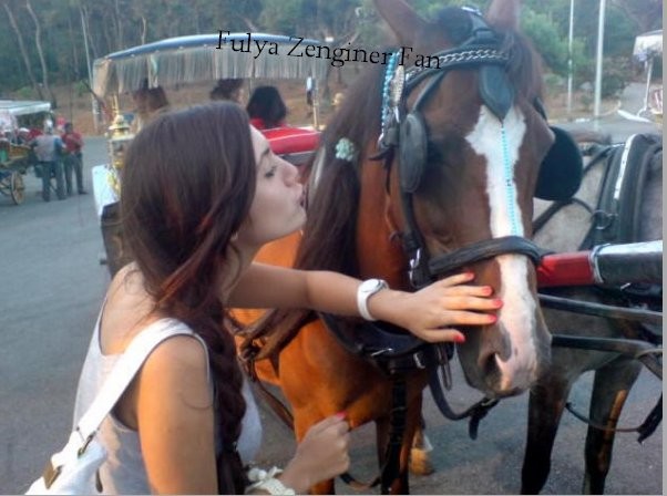 Fulya Zenginer Fotoğrafı