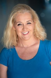 Katarina Law fotoğrafı