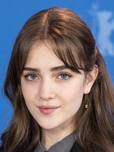 Talia Ryder fotoğrafı