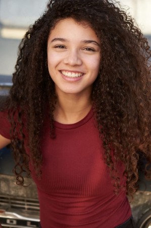 Malia Baker Fotoğrafı