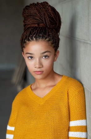 Malia Baker Fotoğrafı