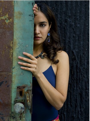 Mitra Hajjar fotoğrafı