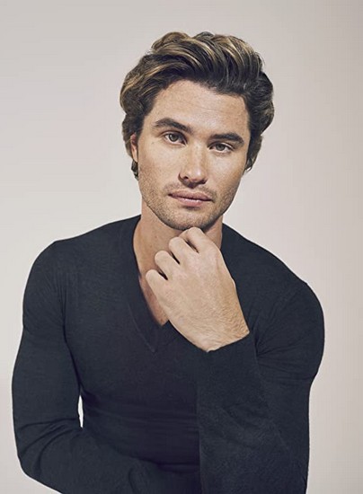 Chase Stokes Fotoğrafı