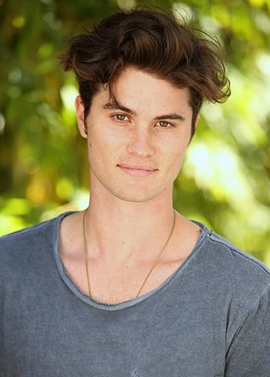 Chase Stokes fotoğrafı