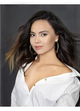 Aizhan Lighg fotoğrafı