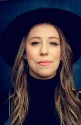 Traci Hays fotoğrafı