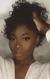 Gina O. James  fotoğrafı