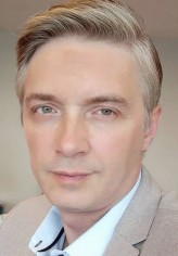 Özgür Elmas fotoğrafı