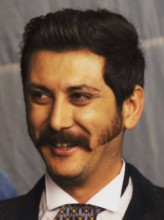 Cavit Özer fotoğrafı