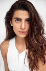 Claudia Doumit fotoğrafı