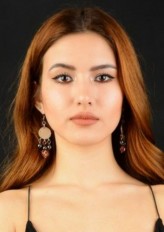 İrem İpek fotoğrafı