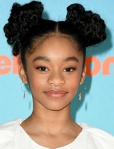 Akira Akbar fotoğrafı