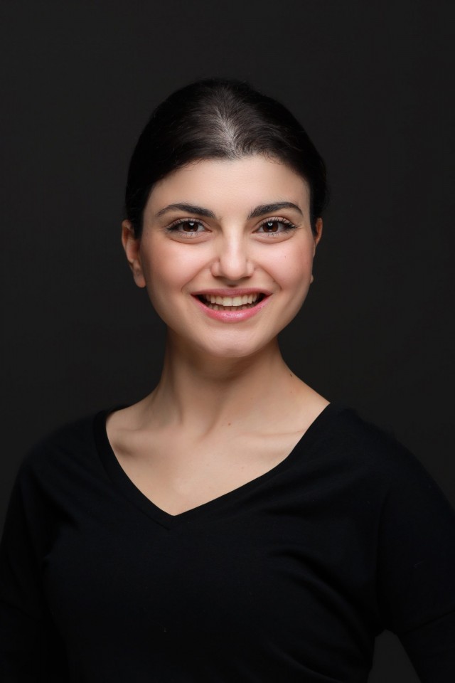 Demet Öz Fotoğrafı