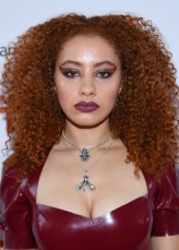 Ursula Holliday fotoğrafı