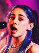 Samia Finnerty fotoğrafı