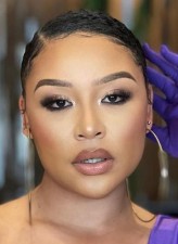 Angela Sithole fotoğrafı