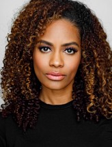 Asha Kamali fotoğrafı