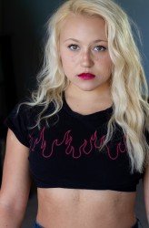 Allie McCarthy fotoğrafı