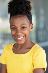 Azuri Hardy-Jones fotoğrafı