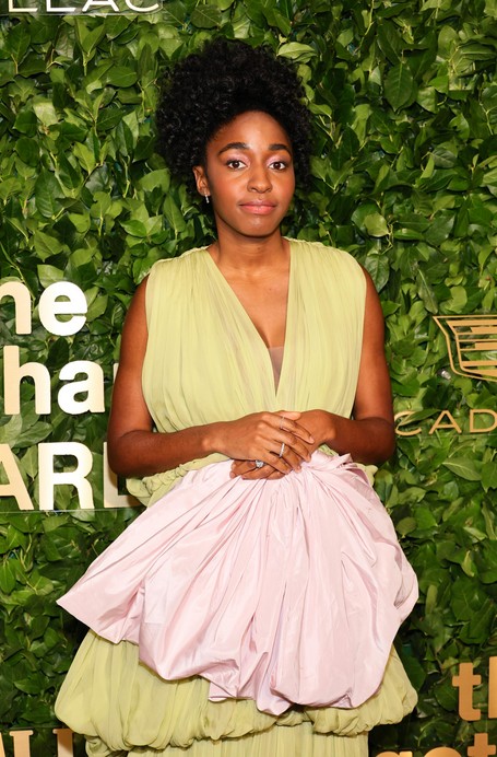 Ayo Edebiri fotoğrafı