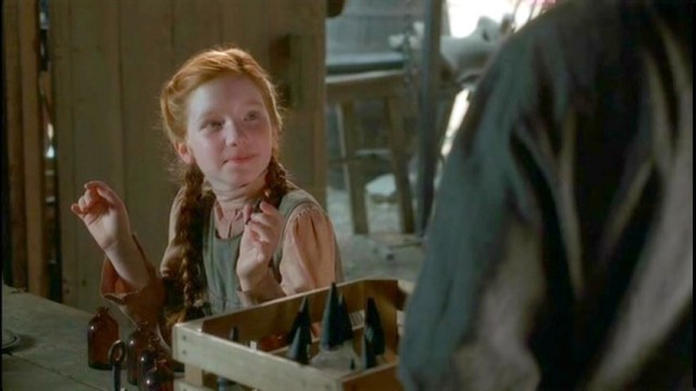 Annalise Basso fotoğrafı