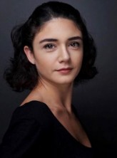 Hazal Özbal fotoğrafı