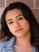 Naomi Serrano fotoğrafı