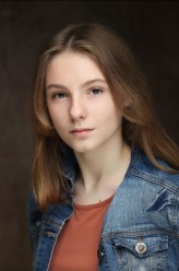 Leah McInnes fotoğrafı