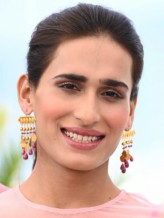 Alina Khan fotoğrafı