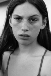 Lou Lampros fotoğrafı