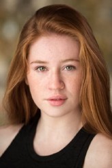 Caylin Turner fotoğrafı