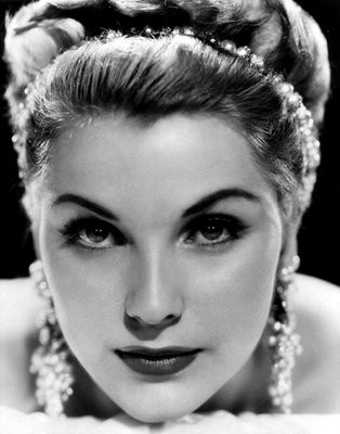Debra Paget fotoğrafı