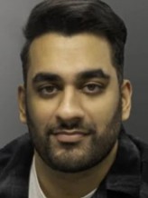 Adam Nurada fotoğrafı