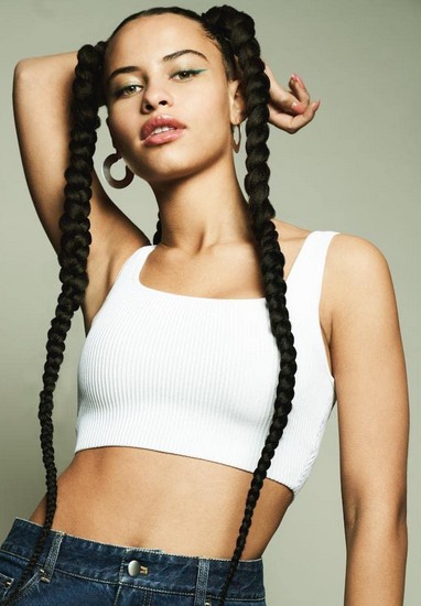 Ashley Aufderheide Fotoğrafı