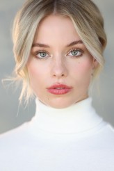 Elle Chapman fotoğrafı