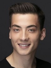 Atakan Özkaya fotoğrafı