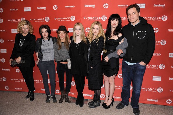 Stella Maeve Fotoğrafı