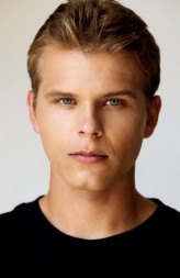 Ethan Walker fotoğrafı