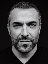 Turan Güneş fotoğrafı