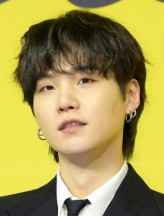 SUGA fotoğrafı