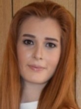 Yaprak Tüter fotoğrafı