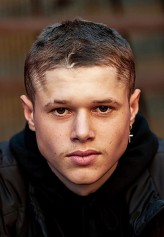 Joshua Hewson fotoğrafı