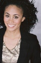 Monique Rosario fotoğrafı