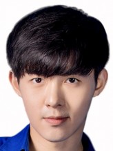 Yuanbing Zhu fotoğrafı