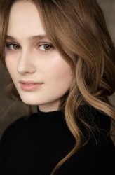 Audrey Grace Marshall fotoğrafı