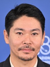 Hitoshi Omika fotoğrafı